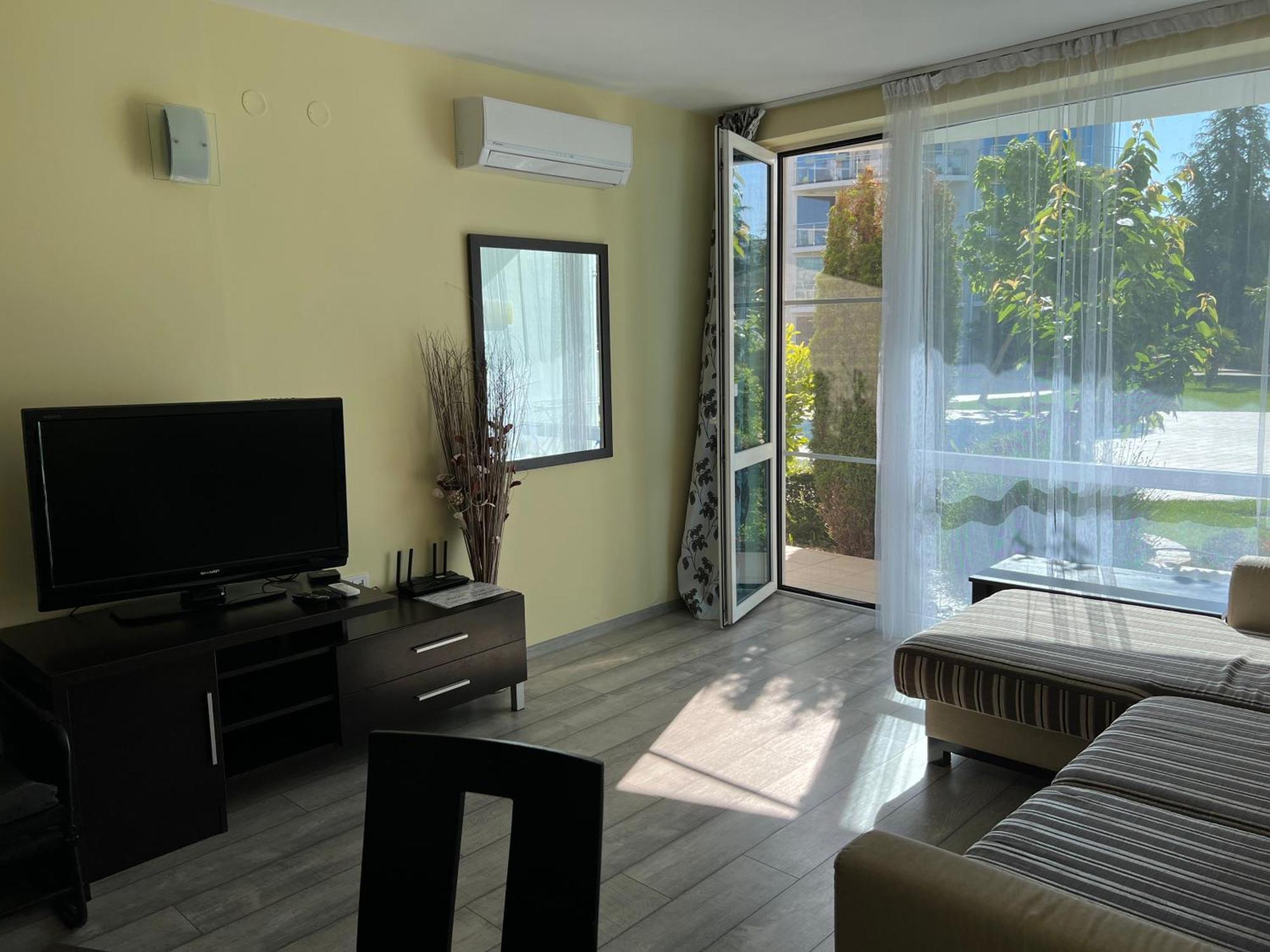 Apartment With Terrace In Spa Complex 부르가스 외부 사진