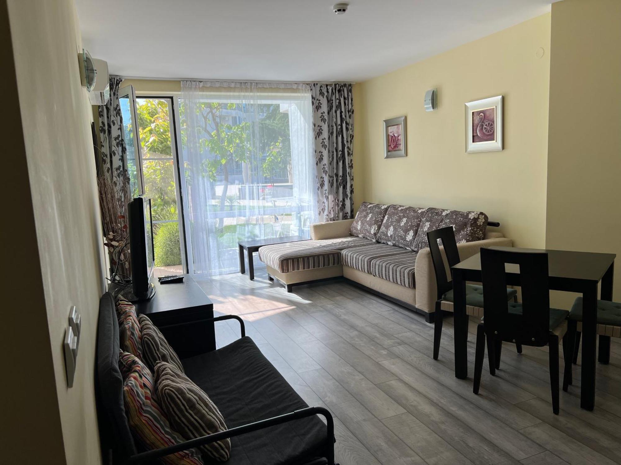 Apartment With Terrace In Spa Complex 부르가스 외부 사진