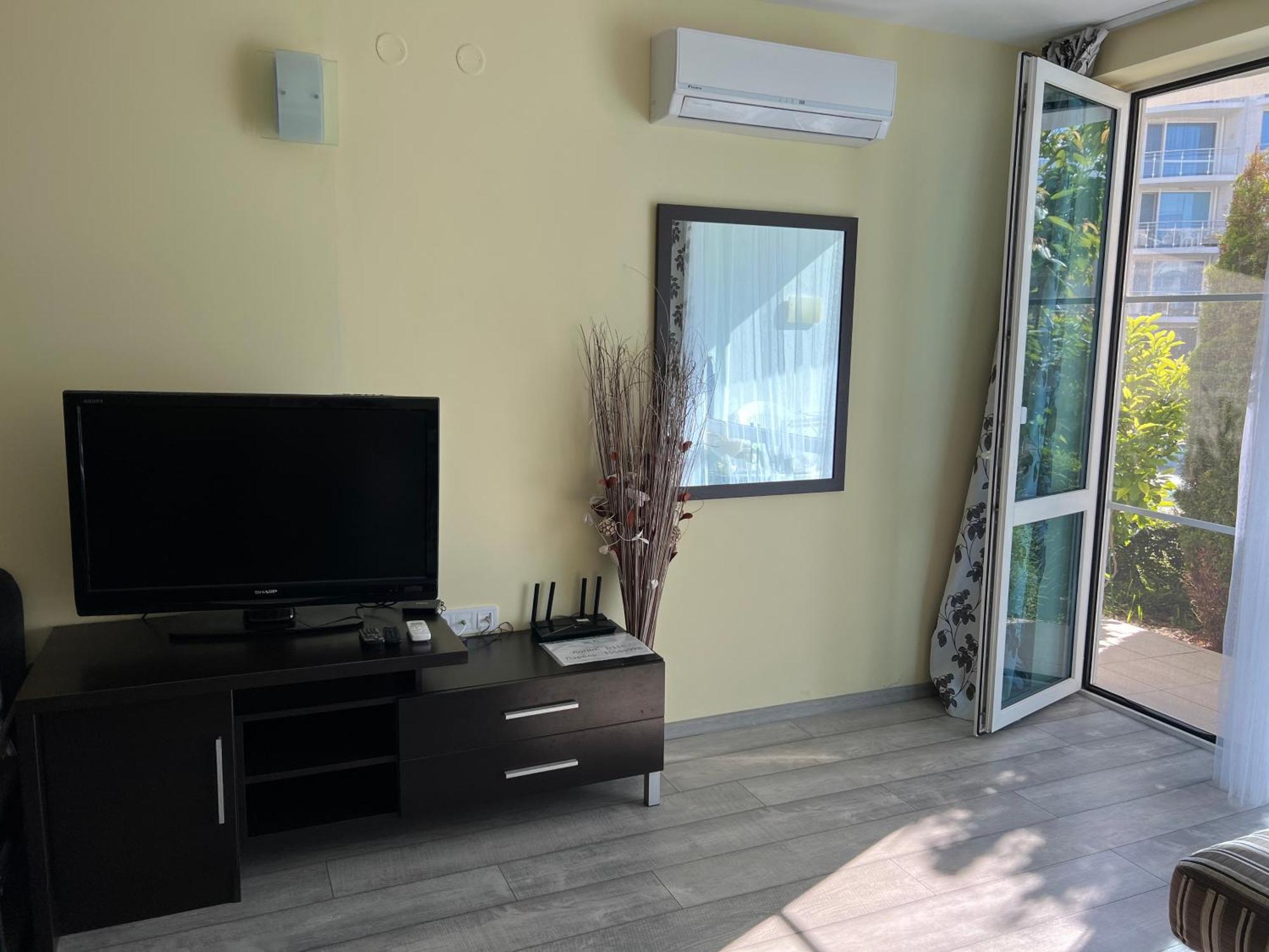 Apartment With Terrace In Spa Complex 부르가스 외부 사진