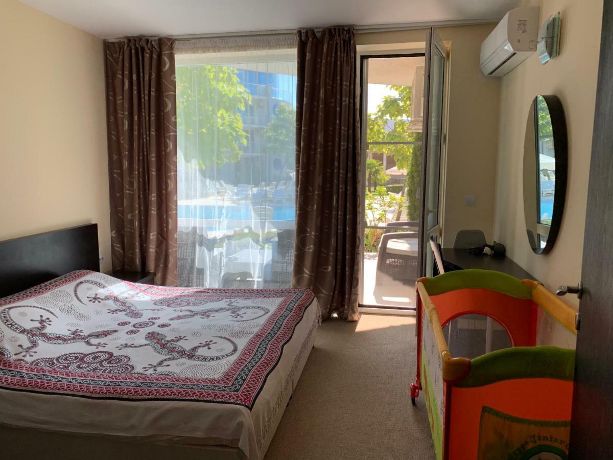 Apartment With Terrace In Spa Complex 부르가스 외부 사진