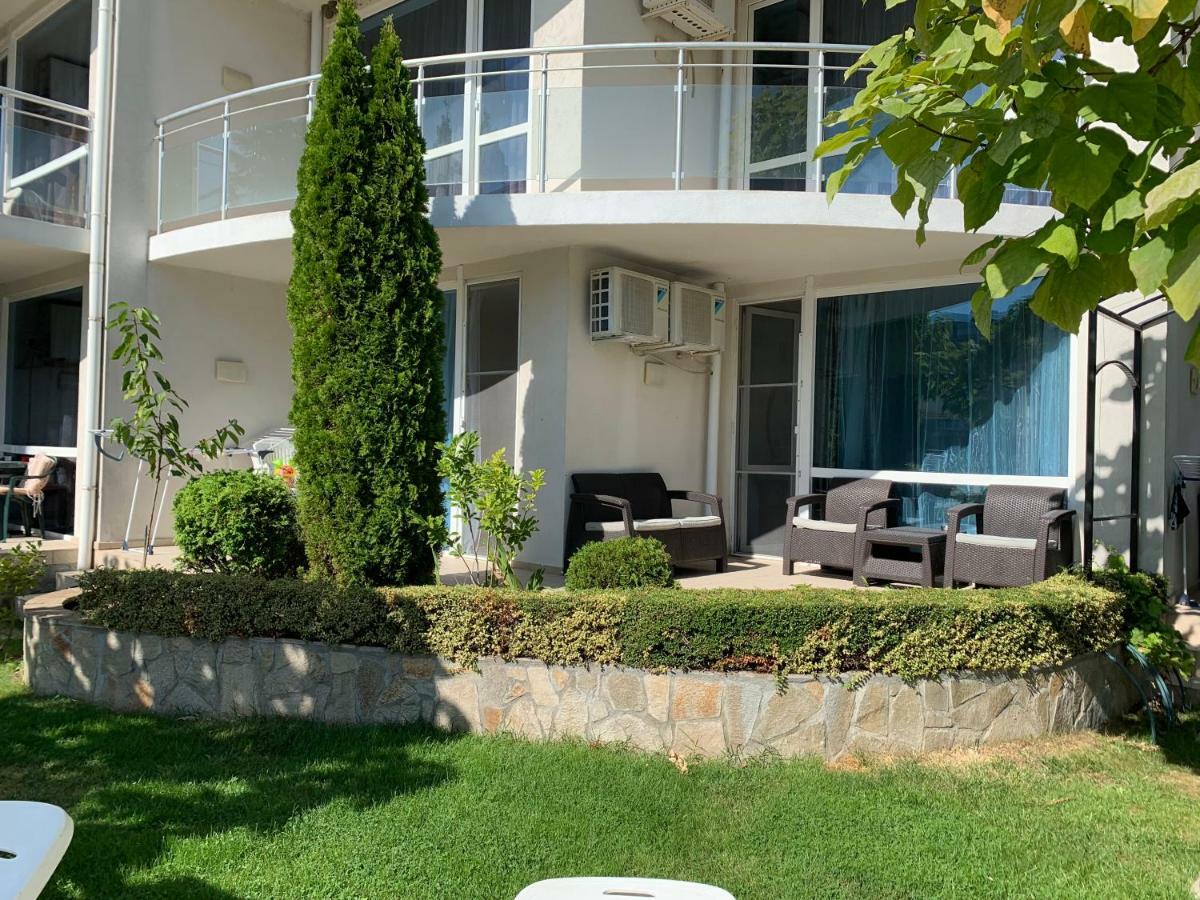 Apartment With Terrace In Spa Complex 부르가스 외부 사진